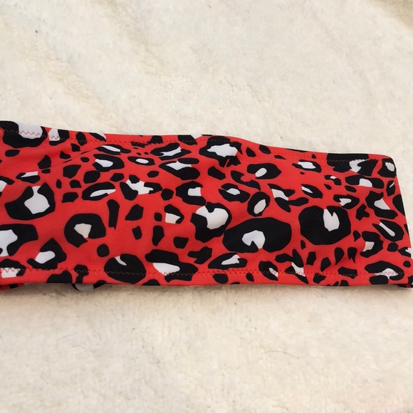 BIKINI - Picture 3 of 8